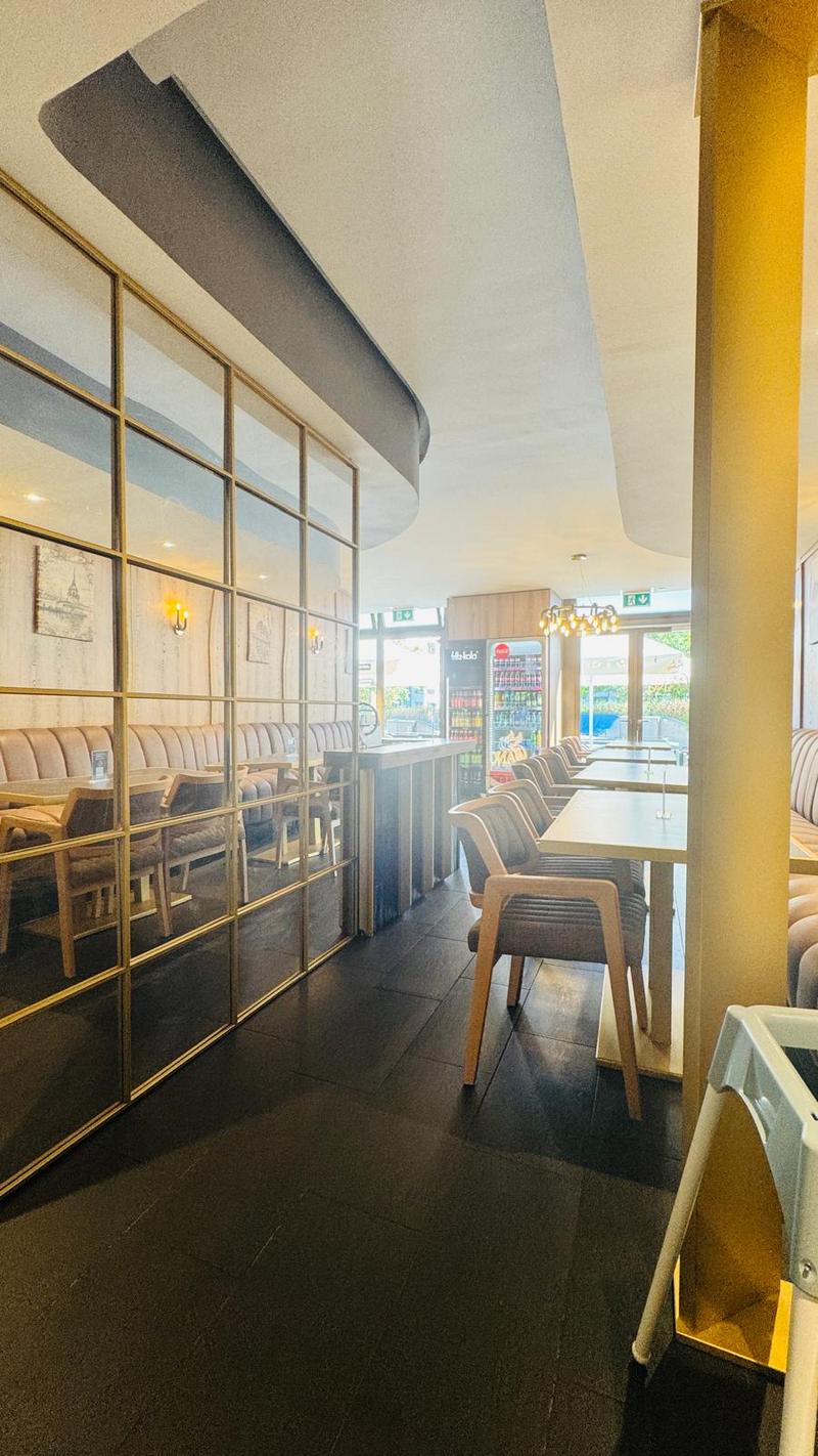 Modernes Café/Restaurant-Lokal am Rapidplatz in Dietikon – 150 m², sofort verfügbar (12)
