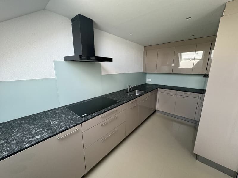 Appartement maisonnette modernisé de 5,5 pièces (2)