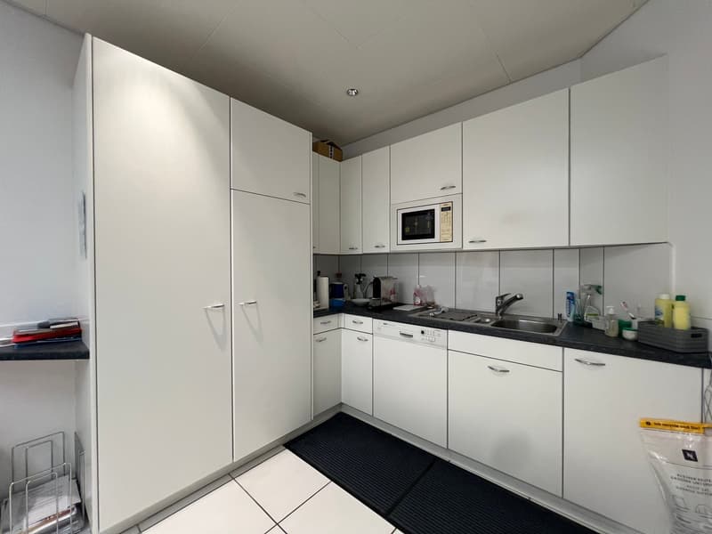Spacious 4.5-room office space in the heart of Bülach (6)