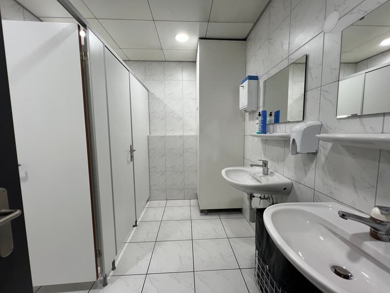 Geräumige 4.5-Zimmer Bürofläche im Herzen von Bülach (9)