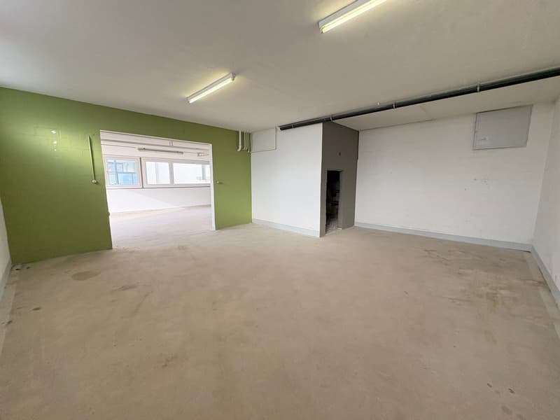 Spazio commerciale a Ebikon – ideale per ufficio, studio o asilo nido (4)