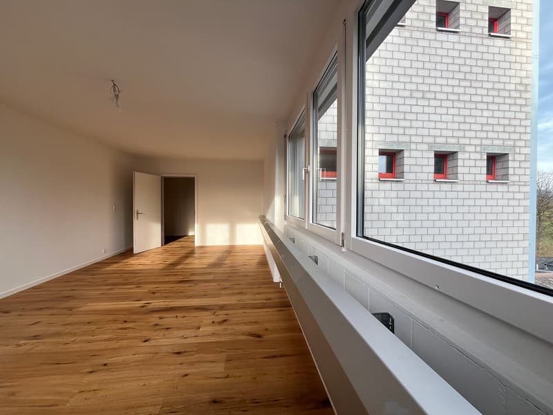Zu vermieten Büro-Räumlichkeiten im 3. Obergeschoss einer Geschäftsliegenschaft (56)