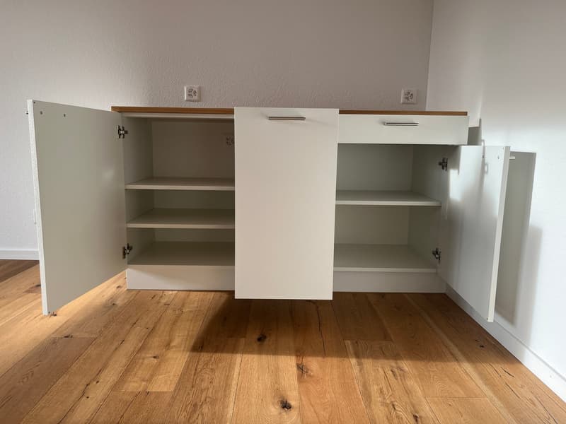 Zu vermieten Büro-Räumlichkeiten im 3. Obergeschoss einer Geschäftsliegenschaft (48)