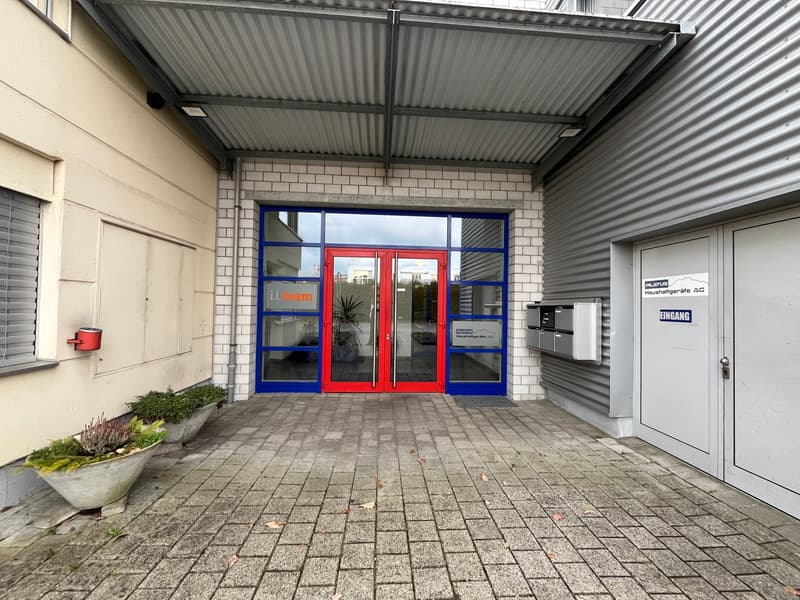 Zu vermieten Büro-Räumlichkeiten im 3. Obergeschoss einer Geschäftsliegenschaft (16)