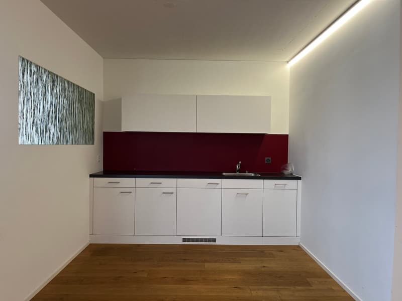 Zu vermieten Büro-Räumlichkeiten im 3. Obergeschoss einer Geschäftsliegenschaft (28)