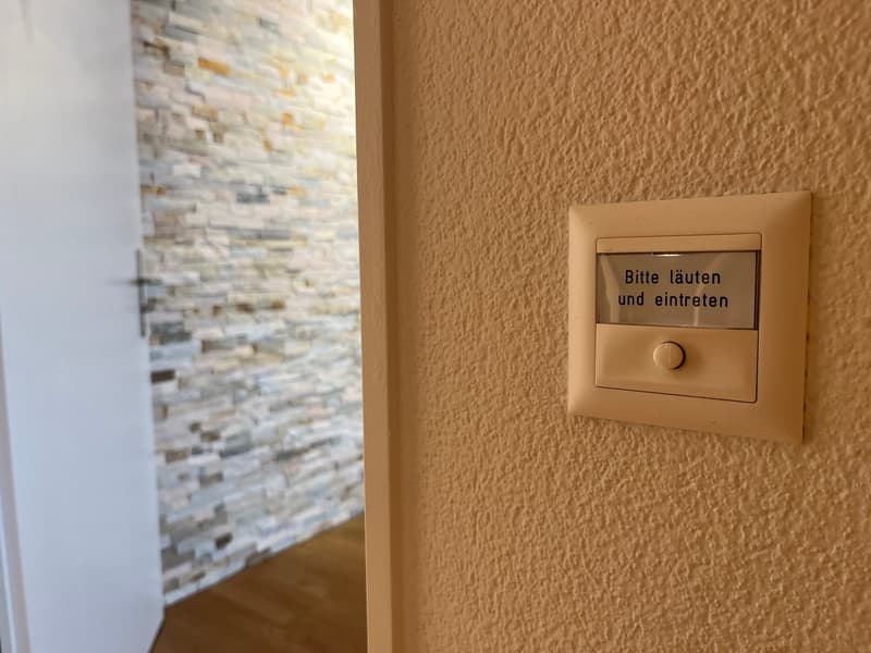 Zu vermieten Büro-Räumlichkeiten im 3. Obergeschoss einer Geschäftsliegenschaft (23)