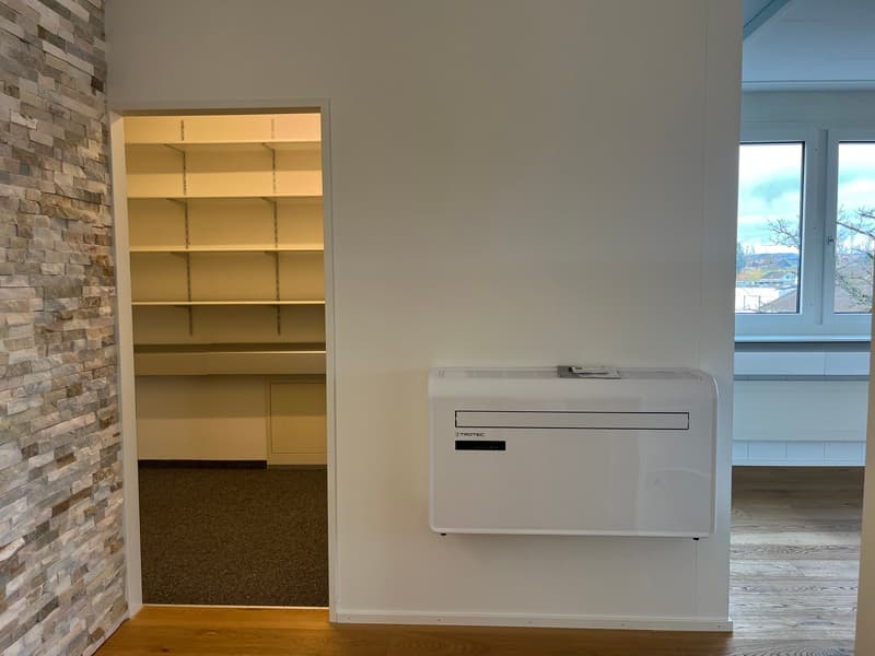 Zu vermieten Büro-Räumlichkeiten im 3. Obergeschoss einer Geschäftsliegenschaft (37)