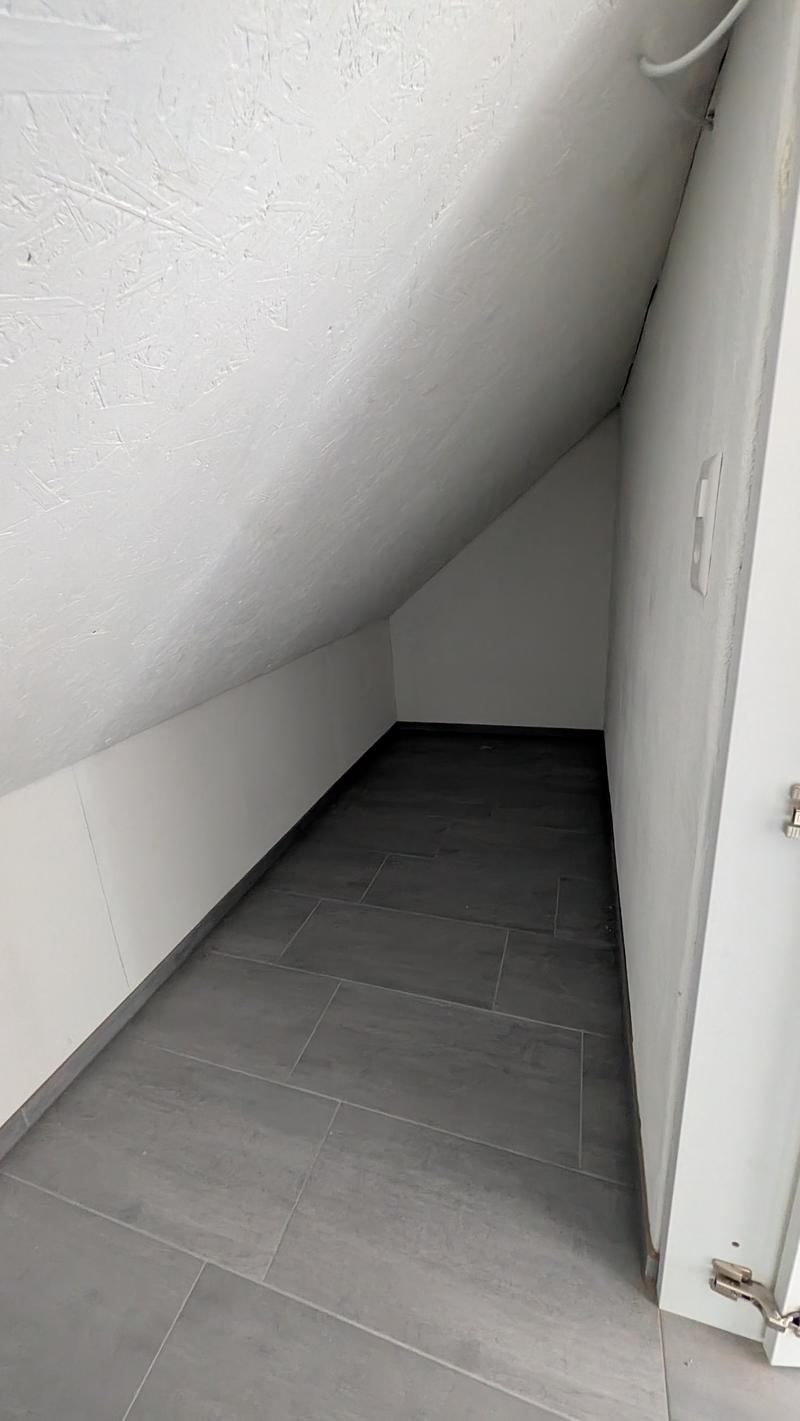 Neubau, moderne 2.5 - Zimmer Attika Wohnung im Eigentumsstandart (17)