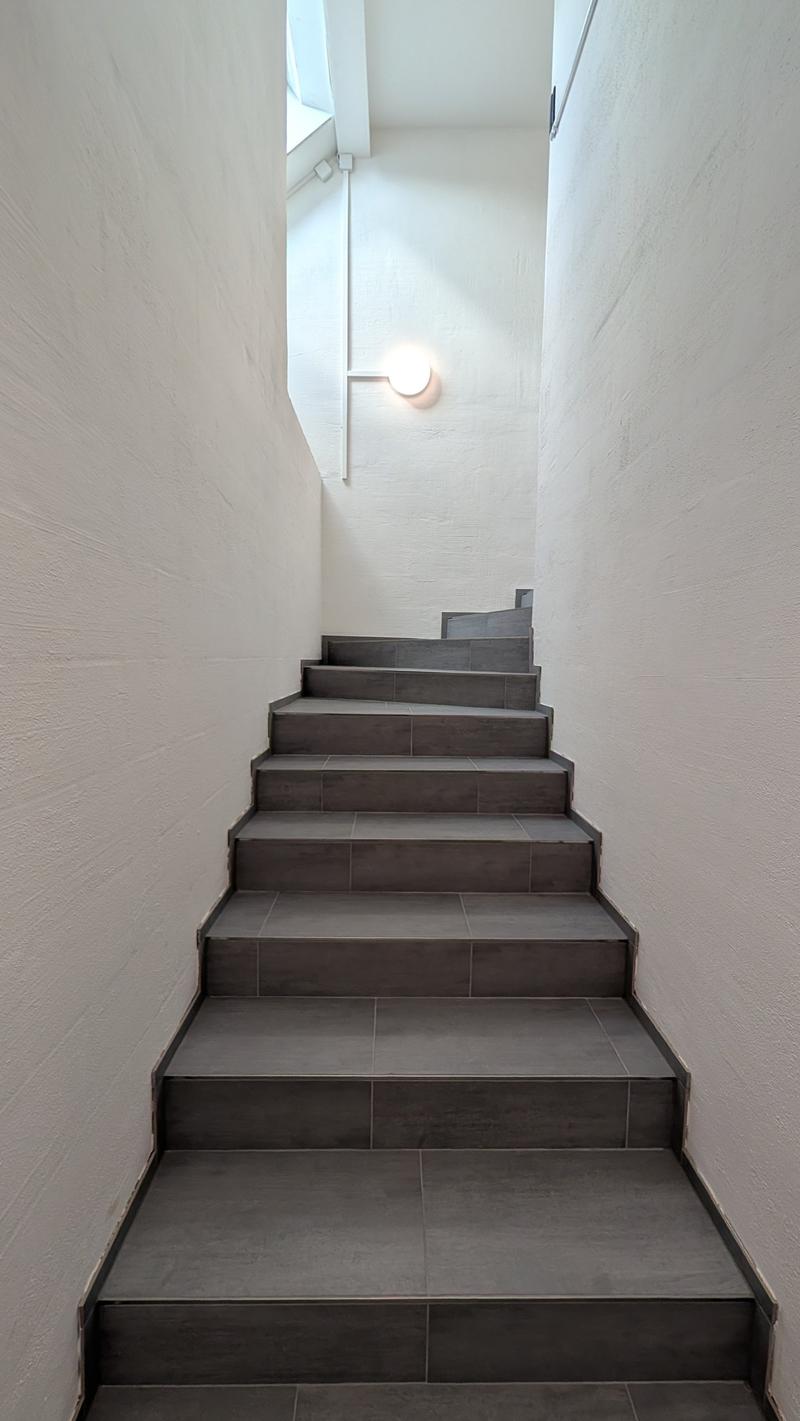 Neubau, moderne 2.5 - Zimmer Attika Wohnung im Eigentumsstandart (3)
