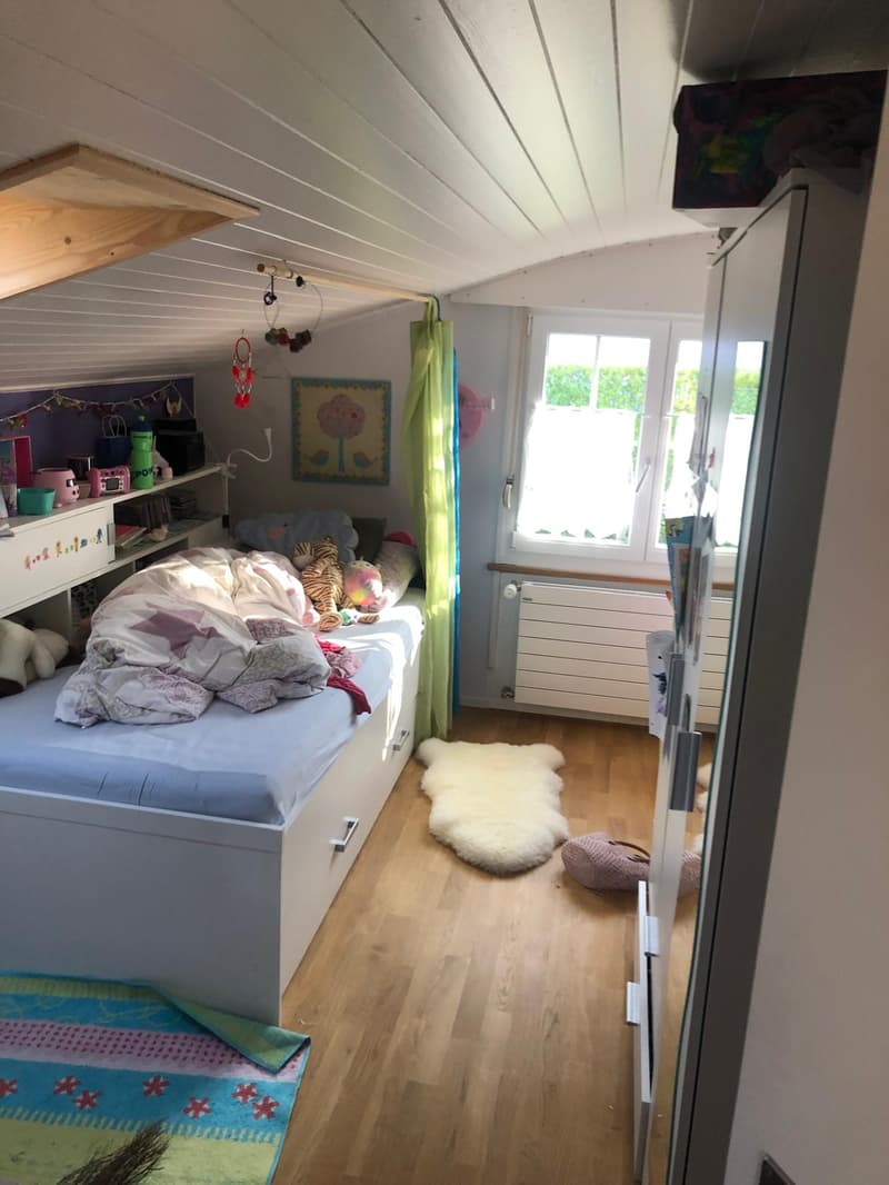 Charmantes 5.5-Zimmer-Einfamilienhaus in Port (2)