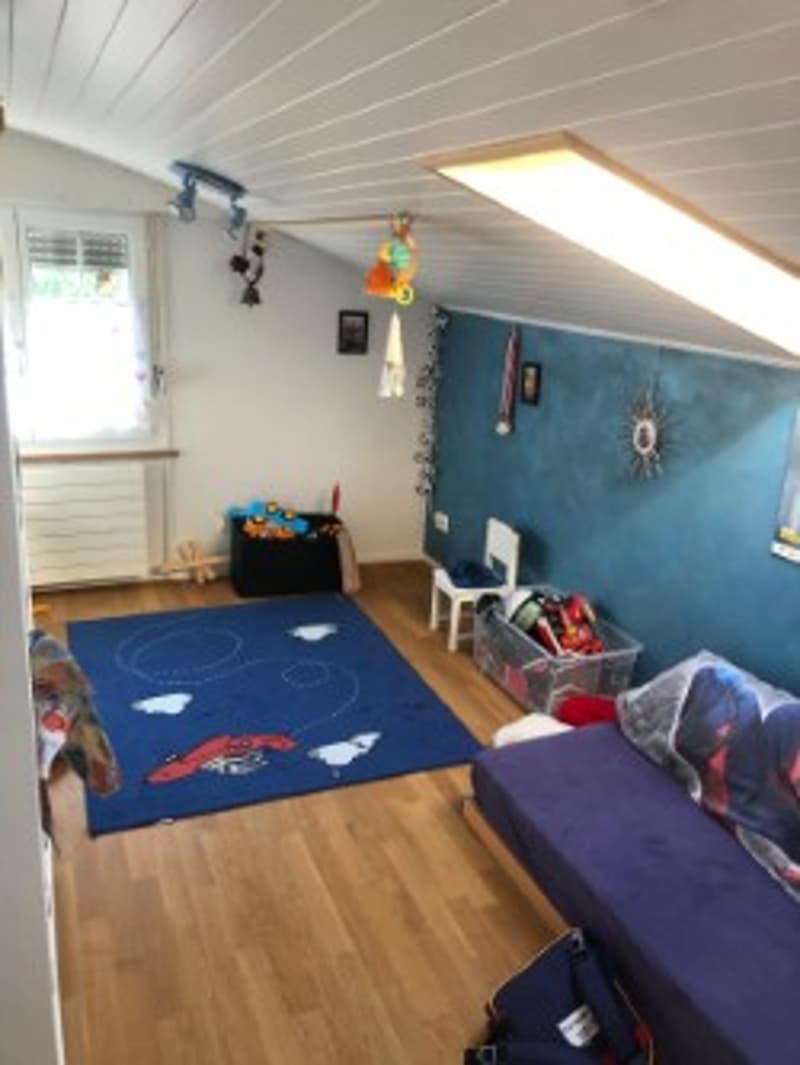 Charmantes 5.5-Zimmer-Einfamilienhaus in Port (3)
