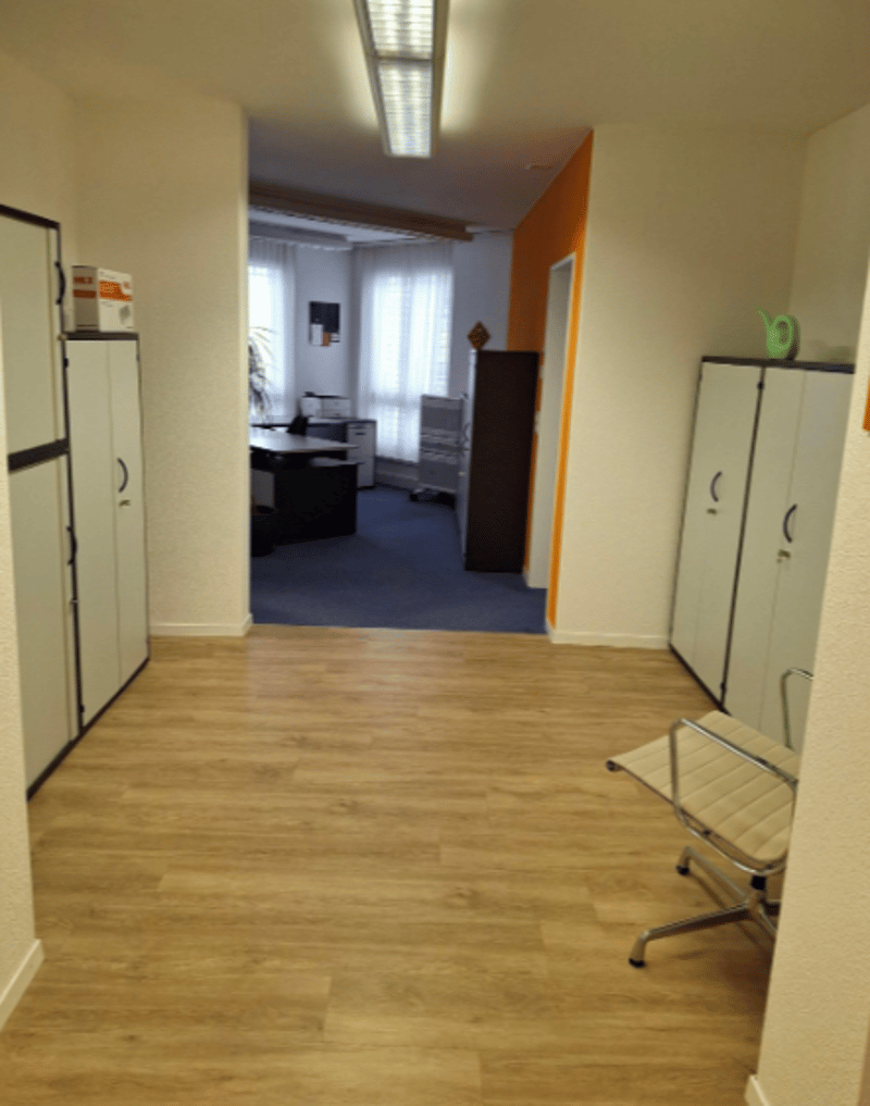 Attraktive und vielseitige Büro- oder Praxisfläche an zentraler Lage in Münchwilen (14)