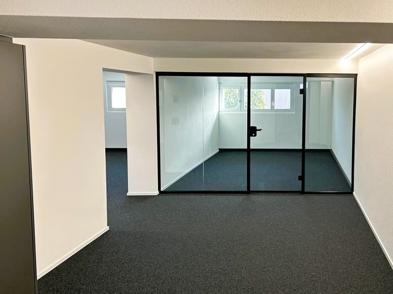 Modern commercial spaces in top location | Office | Practice | Service | Data center | over 800 m² (13)