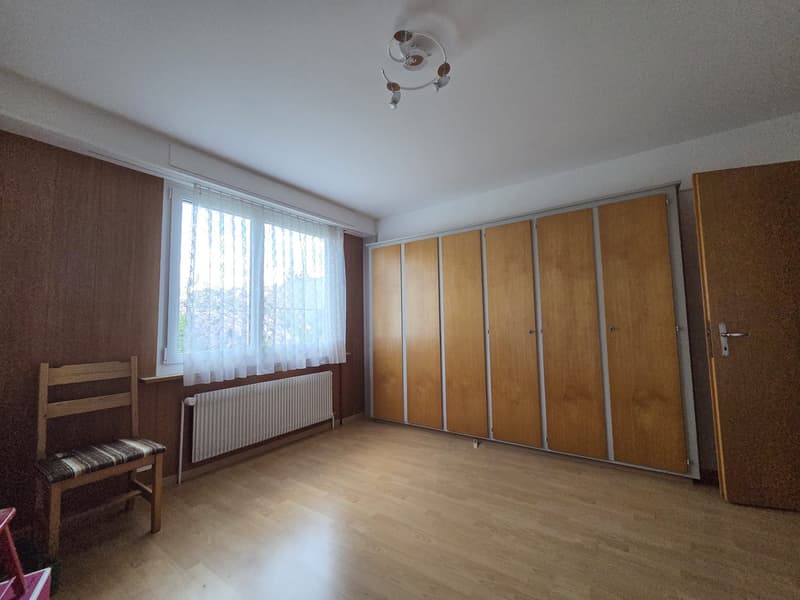 Freistehendes 6.5-Zimmer-Einfamilienhaus mit Wintergarten in Schalunen (8)