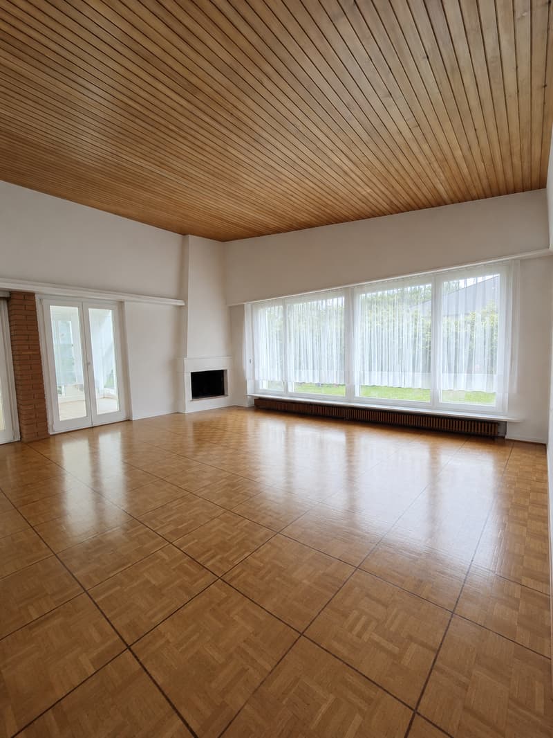 Freistehendes 6.5-Zimmer-Einfamilienhaus mit Wintergarten in Schalunen (7)