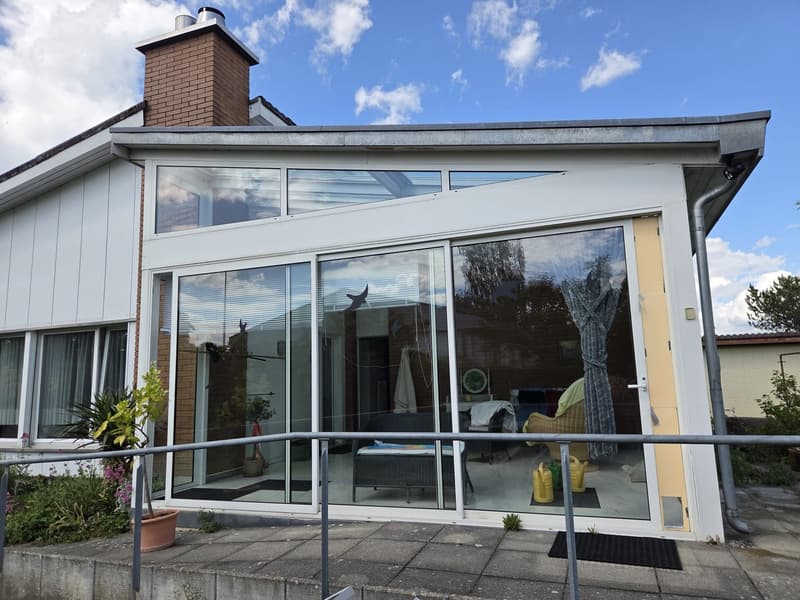 Freistehendes 6.5-Zimmer-Einfamilienhaus mit Wintergarten in Schalunen (4)