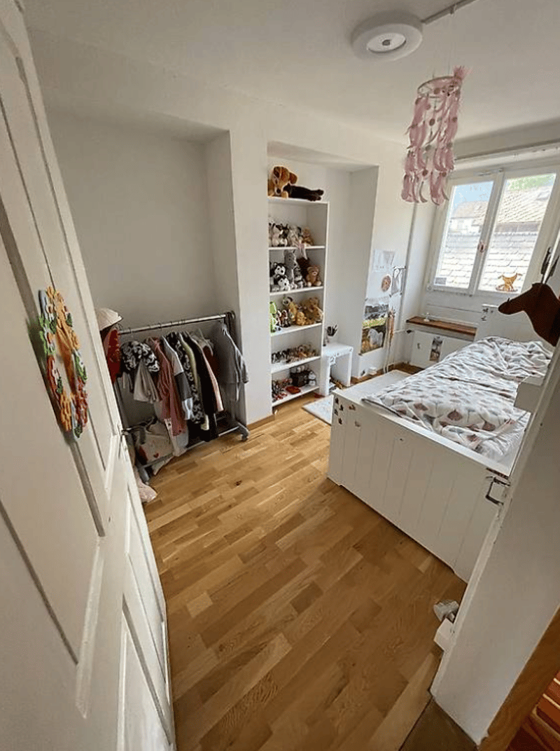 Maison de rang charmante de 6 pièces sur Reitbahnstrasse à Glarus (10)