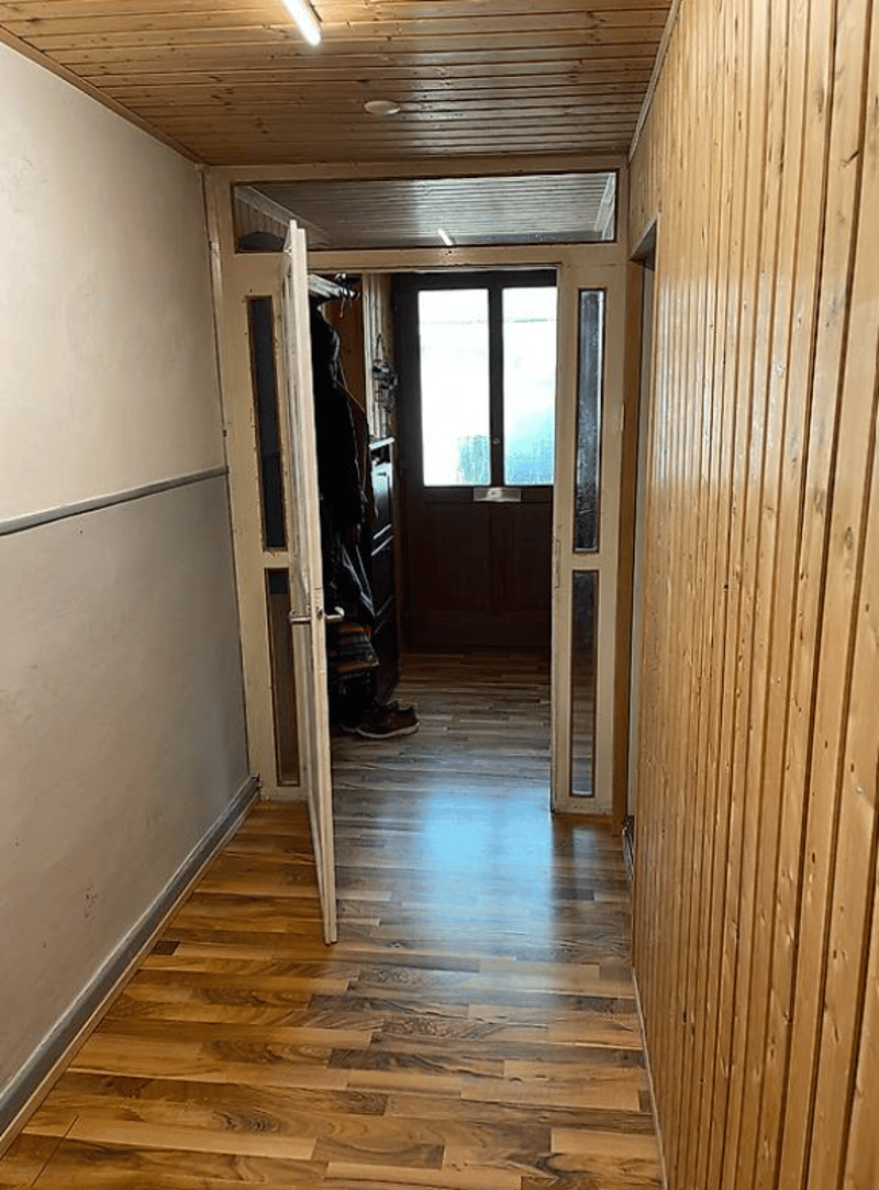 Maison de rang charmante de 6 pièces sur Reitbahnstrasse à Glarus (2)