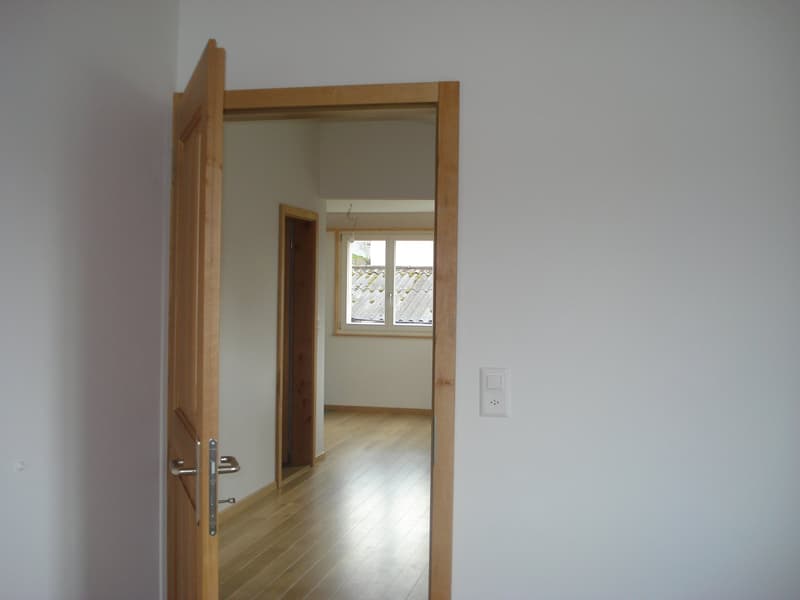 Charmante 3.5-Zimmerwohnung mit Schwedenofen und Balkon (6)