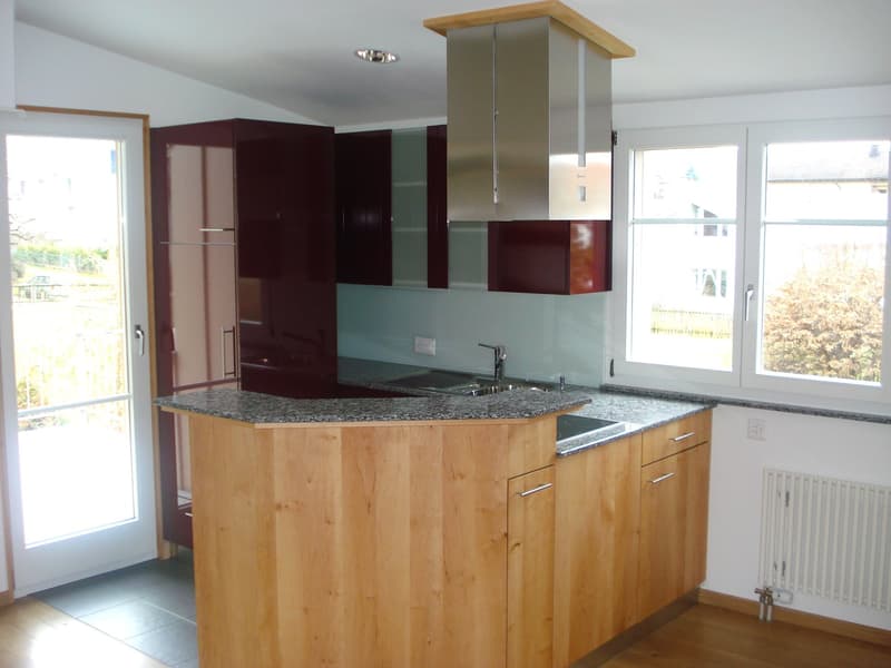 Charmante 3.5-Zimmerwohnung mit Schwedenofen und Balkon (4)