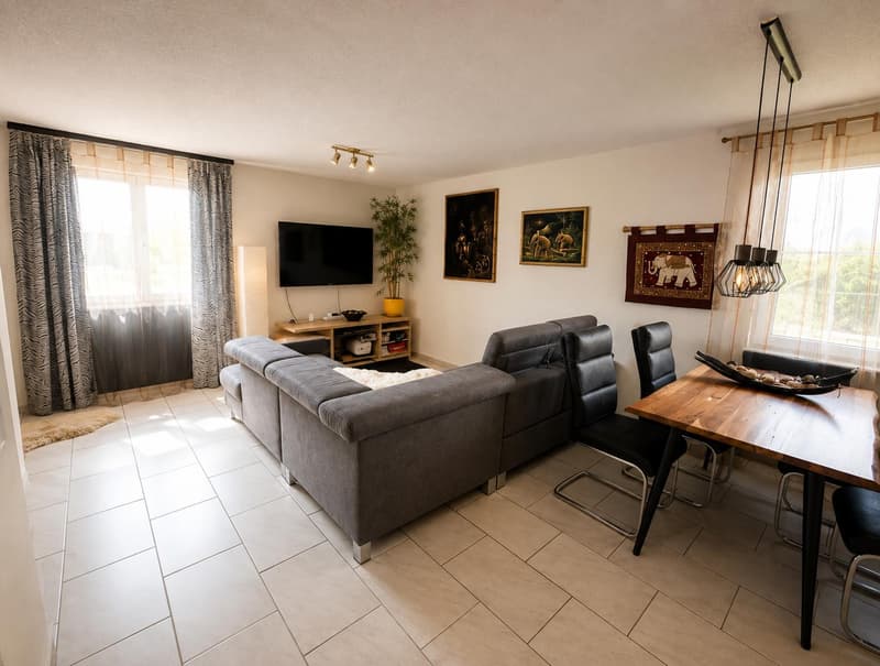 Grosszügiges Einfamilienhaus mit Pool, Wintergarten und vielseitigem Raumangebot (17)