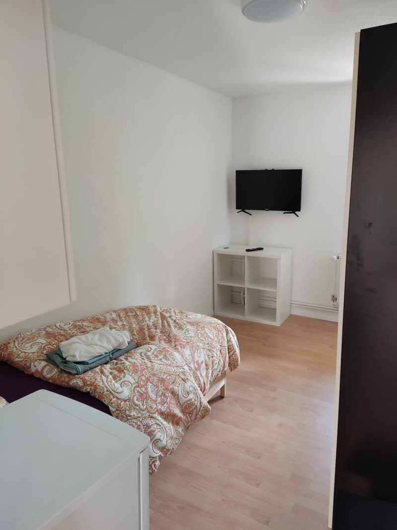 Möbeliertes WG Zimmer in Wyssachen (1)