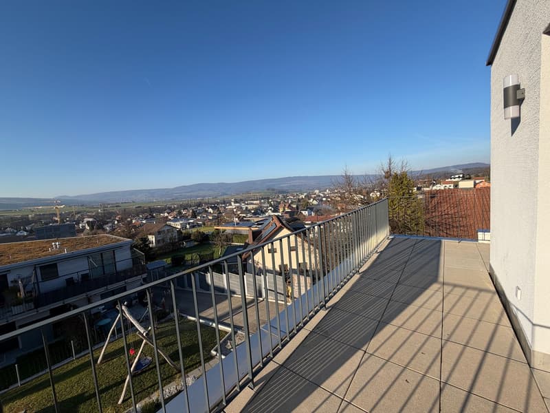 3.5-Attika-Wohnung mit fantastischem Ausblick (2)