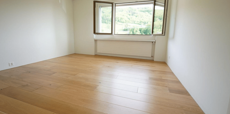 Sehr schöne 4.5-Zimmer-Wohnung an Toplage in Ennetbaden (4)