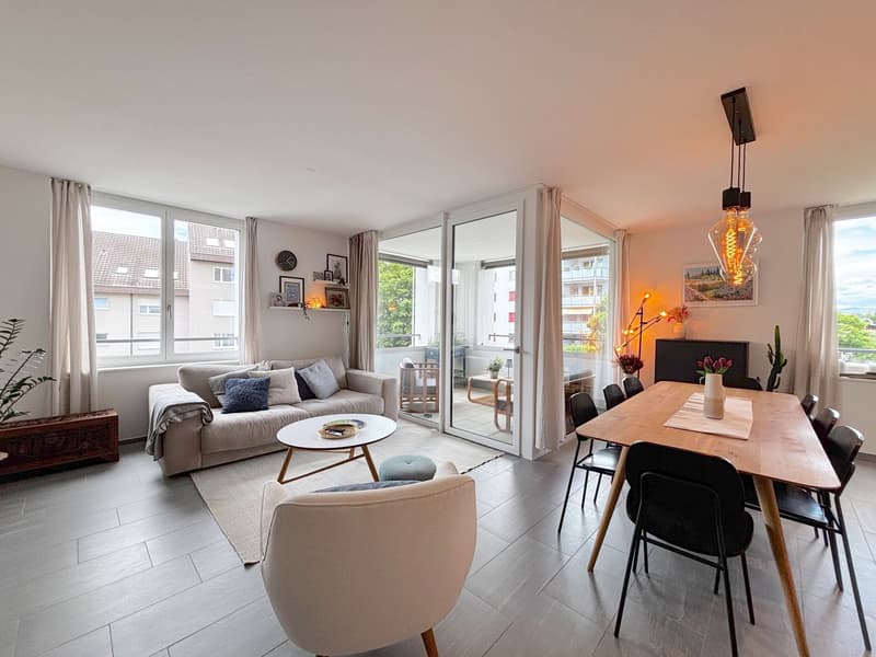 Moderne 2.5-Zimmer-Wohnung mit Loggia im Eigentumsstandard in Möhlin (3)