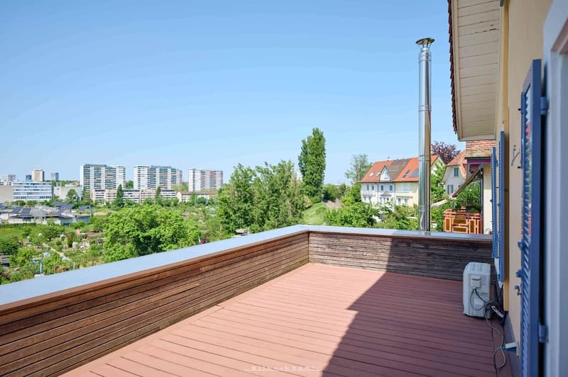 Exklusives Einfamilienhaus an sonniger und ruhiger Lage (10)