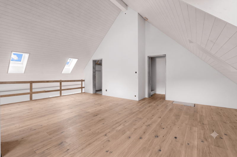 Erstbezug: Stilvolle und grosszügige Maisonette-Wohnung (13)