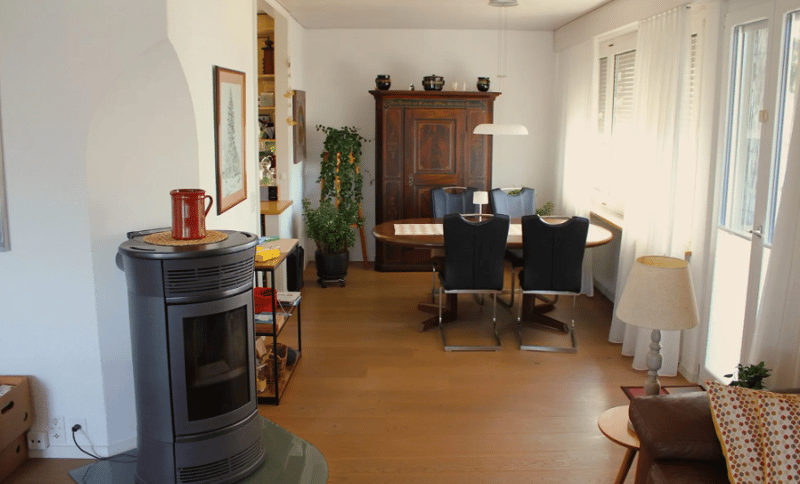 Charmantes 5.5-Zimmer-Einfamilienhaus in Bellmund – Mit Aussicht und grossem Garten (7)