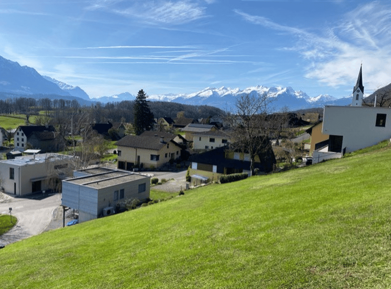 Aussergewöhnliches Bauland mit wunderschöner, unverbaubarer Aussicht in Lienz/Altstätten (3)