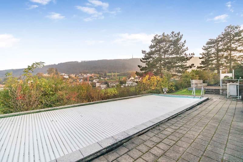 Grosszügiges Architektenhaus mit Einliegerwohnung und Ausnützungsreserve (9)