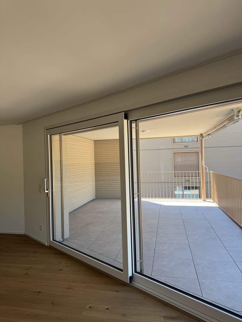 Erstbezug 5.5 Zimmer-Wohnung in neuer Überbauung Roggächer Nord (6)