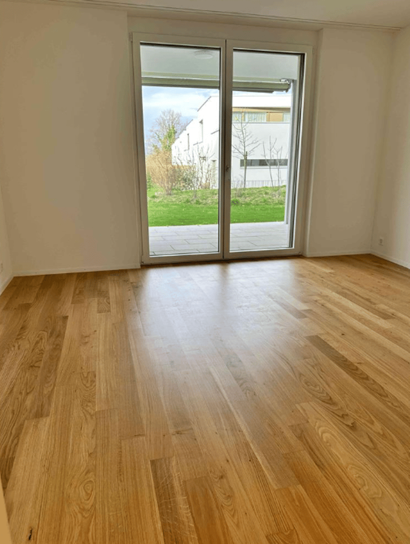 Exklusive 3½-Zimmer-Gartenwohnung mit ca 100 m² privatem Aussenbereich (4)