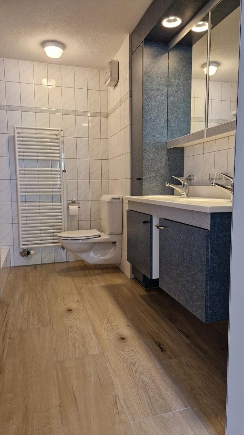 Helle, sehr freundliche und grosszügige 4.5-Zimmer-Wohnung in Züberwangen mit Balkon (5)