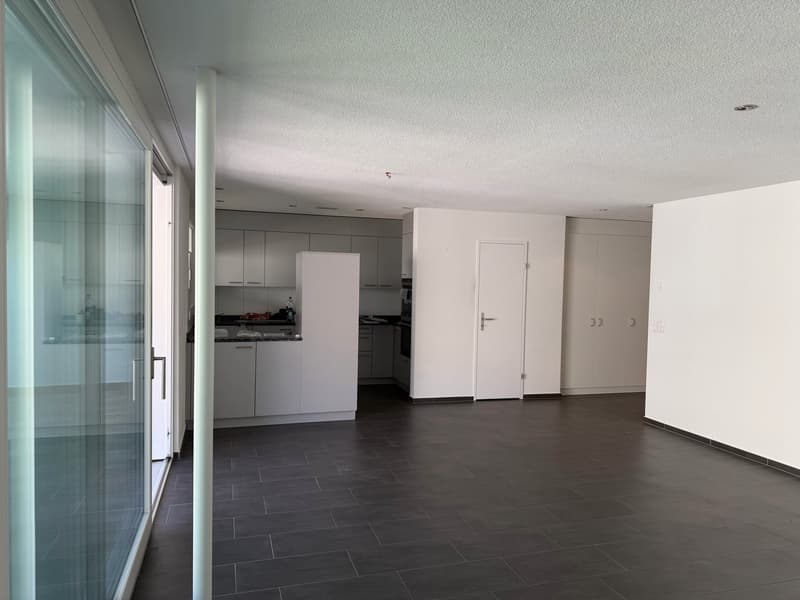Lichtdurchflutete 3.5-Zimmer-Wohnung, 95 m², an zentraler Lage in Steffisburg (3)