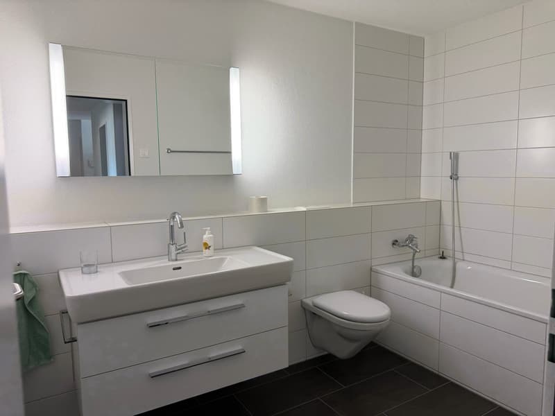 Lichtdurchflutete 3.5-Zimmer-Wohnung, 95 m², an zentraler Lage in Steffisburg (15)