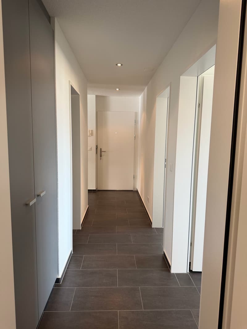 Lichtdurchflutete 3.5-Zimmer-Wohnung, 95 m², an zentraler Lage in Steffisburg (13)