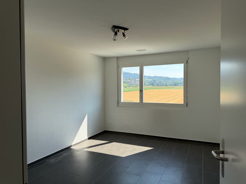 Lichtdurchflutete 3.5-Zimmer-Wohnung, 95 m², an zentraler Lage in Steffisburg (12)