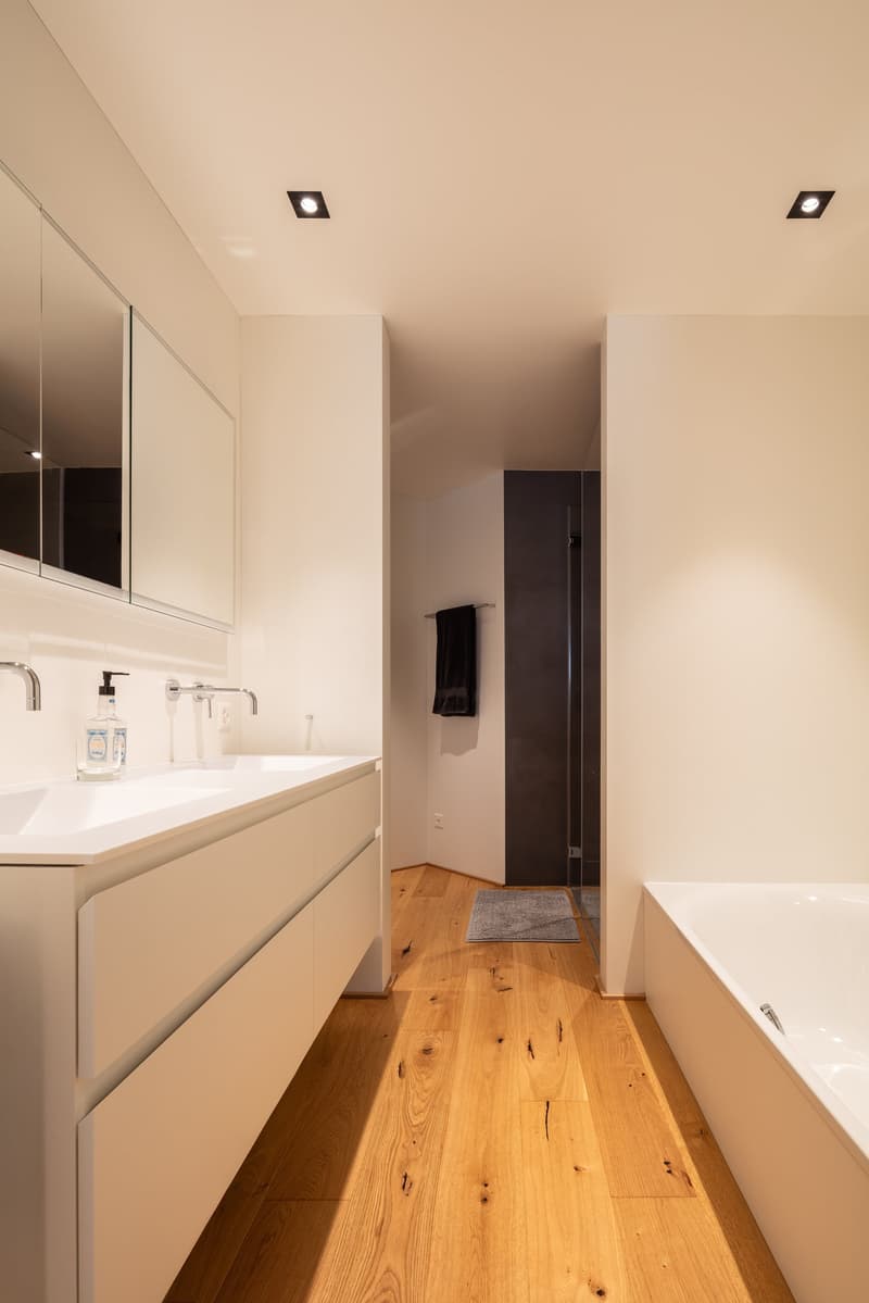 Hochwertige Eigentums-Wohnung (4,5 Zi.) in Lenz (GR) (12)