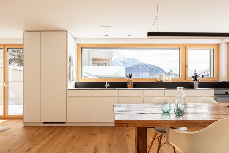 Hochwertige Eigentums-Wohnung (4,5 Zi.) in Lenz (GR) (7)