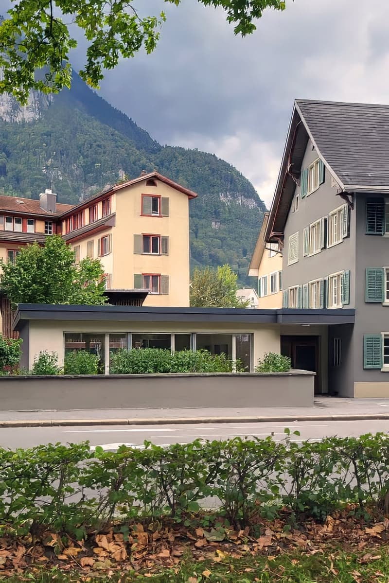 Helles Büro-/Ateliergebäude an zentraler Lage in Glarus – 165 m² sofort verfügbar (3)