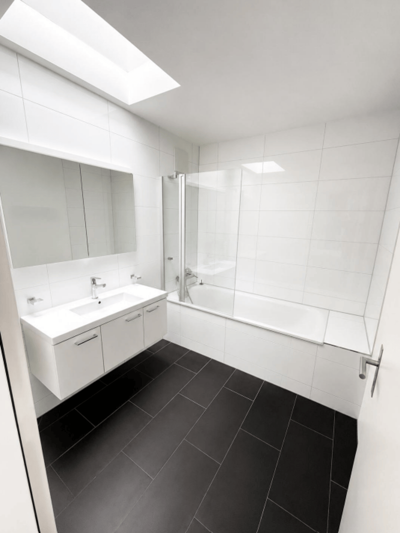 Elegantes 5.5-Zimmer-Reiheneckfamilienhaus mit exklusiver Terrasse und moderner Bauweise (11)
