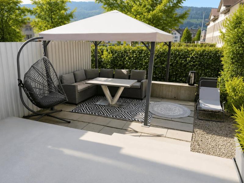 Elegantes 5.5-Zimmer-Reiheneckfamilienhaus mit exklusiver Terrasse und moderner Bauweise (3)