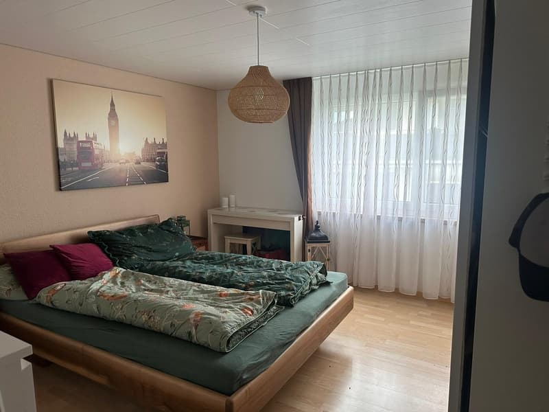 Helle 4.5-Zimmer-Wohnung mit Balkon und Lift in Reiden (7)