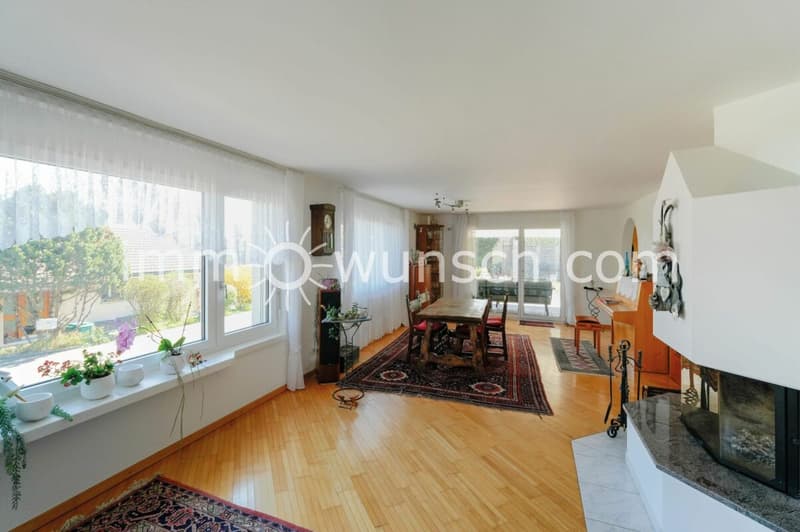 Charmantes 5 ½ Zimmer Einfamilienhaus, mit toller Gartenanlage, an erhöhter und ruhiger Wohnlage (3)