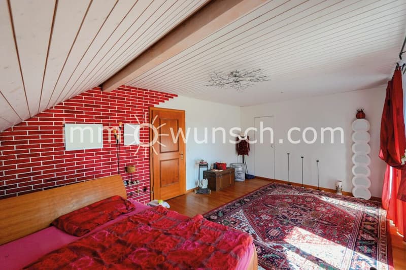 Charmantes 5 ½ Zimmer Einfamilienhaus, mit toller Gartenanlage, an erhöhter und ruhiger Wohnlage (8)