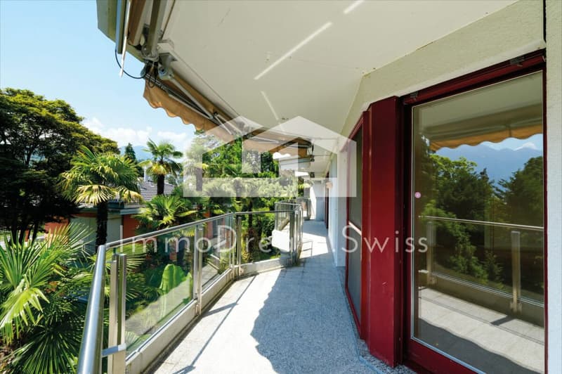 Grosszügige, sowie helle 4 ½ Zi. Maisonette-Eigentumswg., «Residenza al Parco», teilweise Seesicht (1)